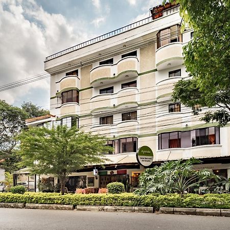 Hotel Balcones Del Estadio Medellin Luaran gambar